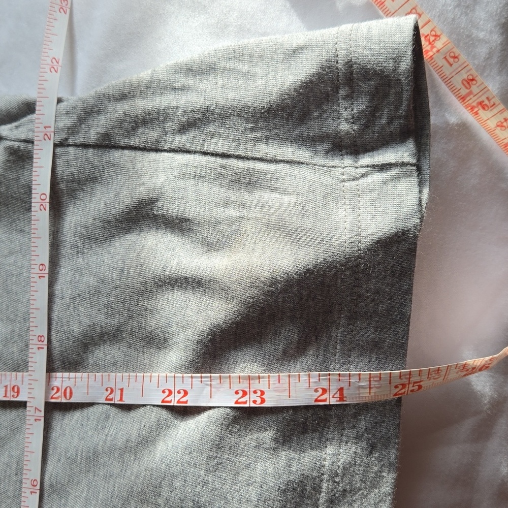 No. 21 Glamorous Gray 3/4 Sleeve Top W/ Feather Cuffs. 100% Cotton EUC XL - Picture 5 of 7